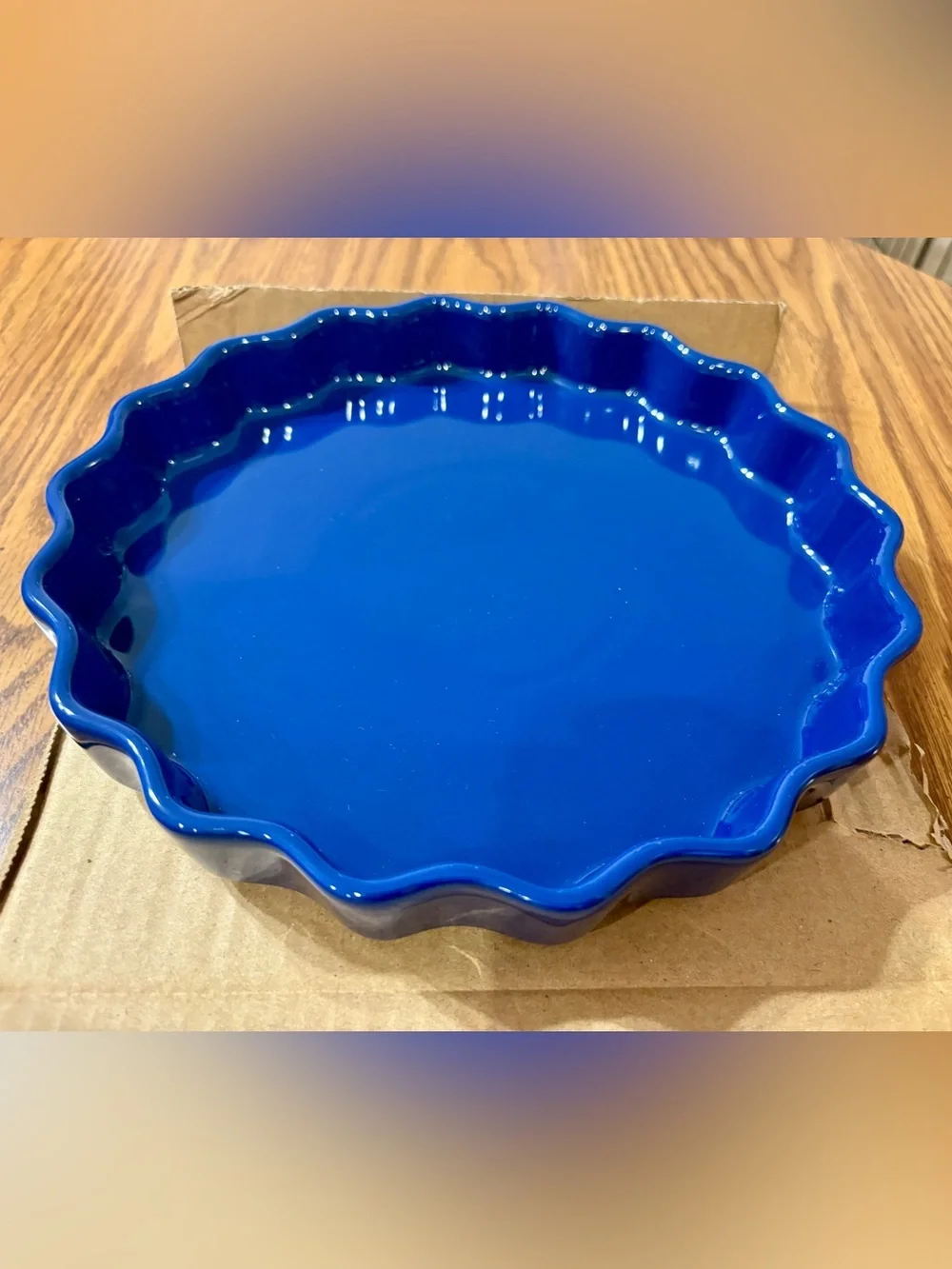 9.5-inch Le Regalo Stoneware Pie Dish